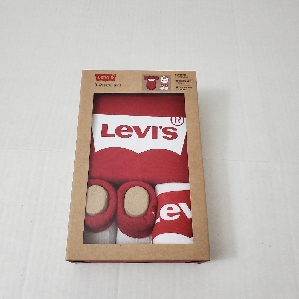 Levi's Newborn Bodysuit, Bib, Booties Red 3 piece Gift Box Set 0-6 Months‎